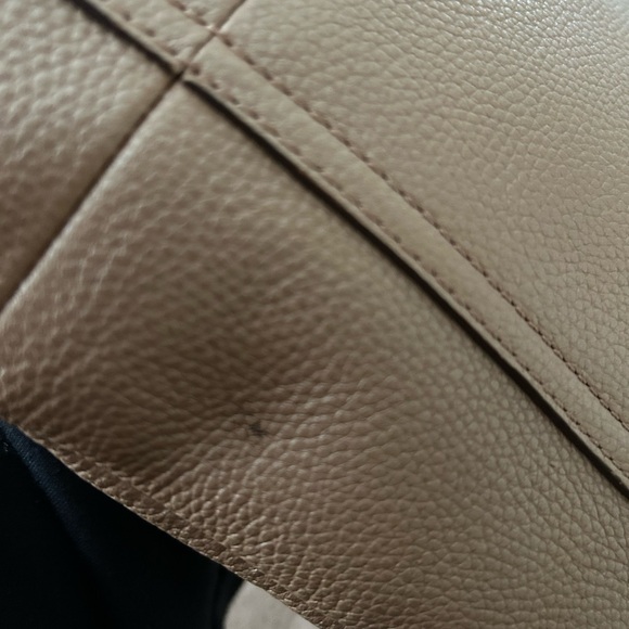 EUC COACH PENELOPE #16533 CHAMPAGNE DUNE TURN LOCK Crossbody - Picture 10 of 15